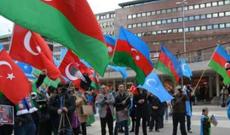 İsveçdə yaşayan azərbaycanlılar erməni təxribatlarına qarşı etiraz aksiyası keçiriblər - FOTOLAR