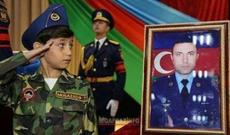 Şəhid pilotumuzun oğlu Onur - FOTO