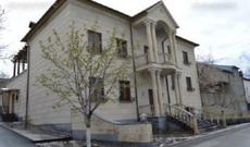 Erməni KİV: "Qərargah rəisi bu villanı hansı pulla tikib" - Foto