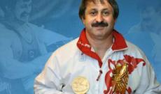 Çeçenistanın ilk Olimpiya çempionu "selfie" çəkərkən çaya düşərək itib