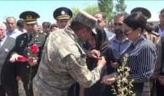 Neftçalada şəhid gizirin medalı ailəsinə təqdim edildi