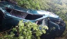 Ermənistanda içində hərbi qulluqçular olan avtomobil aşıb