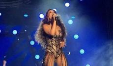 "Jara" festivalında istilənən Səmra Rəhimli çılpaq geyimdə - FOTOLAR