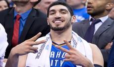 Məşhur basketbolçu: "Atam, anam Fetullah Gülənə fəda olsun!"