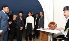 Mehriban Əliyeva Parisdə "Azərbaycan şəhərciyi"nin açılışında - FOTO