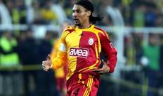 Məşhur futbolçu insult keçirdi