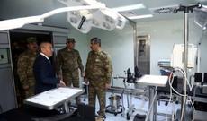 Müdafiə naziri cəbhə bölgəsində yerləşən mobil səhra hospitalında olub