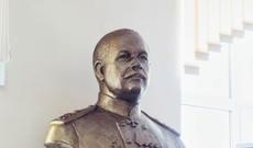 Tambovda general Naxçıvanskinin büstü açılıb