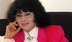 İlham Əliyev Zeynəb Xanlarovaya orden təqdim edib