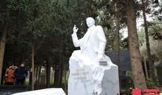Zəlimxan Yaqubun məzarüstü abidəsinin açılışı olub