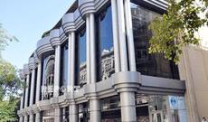 Gənc Tamaşaçılar Teatrı məktəblilərin yolunu gözləyir - AFİŞA