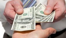 Dolların məzənnəsi bir az da düşüb