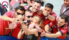 Naxçıvanda Röya öpüşlərlə qarşılandı - Fotolar