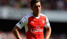 “Arsenal” Özili transferə çıxarır