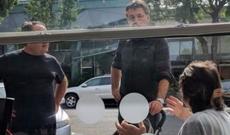 Hakan Şükür kafedə tapıldı