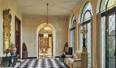 Londonda tarixi Qurani-Kərimin satışı dayandırıldı