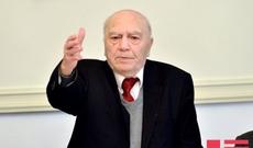 Cibində “nəşə” gəzdirən şair – MARAQLI ADAM