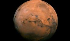 Marsdakı tünd cizgilər su yox, qum axınıdır — Alimlərdən şok iddia