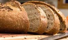 Qurdlu çörək satışa çıxacaq - Hələ beləsi görülməyib