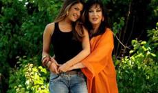 Türkan Şorayın qızı 43 yaşlı şairlə eşq yaşayır