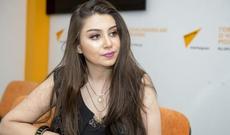 Damla canlı yayımda ismarıc göndərdi: "...Elçilərini göndərsin" - Video