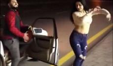 Bakıda gənc qız yolun ortasında oriental rəqs etdi - VİDEO