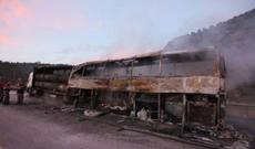 Türkiyədə avtobus TIR-a çırpıldı: 9 ölü, 16 yaralı