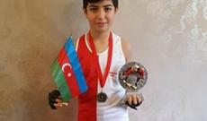 Londonda yaşayan 12 yaşlı boksçumuz qələbə qazandı