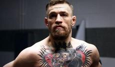 Çempion idmançılara belə hücum etdi - Video