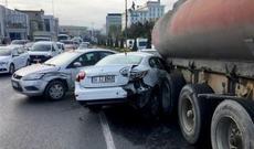Azərbaycanlı sürücü ağır qəzaya səbəb oldu - 12 maşınla toqquşdu