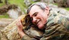 Ailəsini itirən oğlanı 19 yaşınadək canavarlar saxlayıb