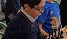 İsveçdə 11 yaşlı azərbaycanlı uşaq şahmatda birinci yerə çıxdı