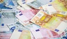 Avro ucuzlaşıb, rubl bahalaşıb, manat sabit qalıb