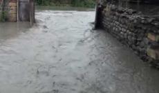 Zaqatalada evlər sel suları altında qaldı, körpü uçdu