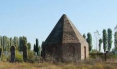 NASA Marsda sürünən "hörümçəklər"in fotosunu yayıb