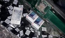 Avtomobildə siqaretlər və mobil telefonlar aşkarlanıb