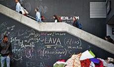 Macarıstanda bomjlara küçələrdə gecələmək qadağan edilib