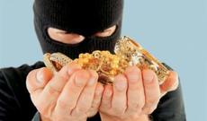 Bakıda böyük ticarət mərkəzində oğurluq - pul və qızılları belə apardılar - VİDEO