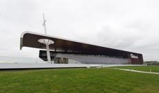 İlham Əliyev “Bravo” marketlər şəbəkəsinin yeni hipermarketinin açılışında iştirak edib