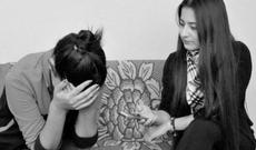 Ailəli kişinin evinə gedən gənc qız: "Oyananda gördüm ki, artıq gecdir"