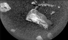 Marsda parlayan naməlum cism tapılıb