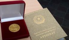 Qızıl medallı məzunlarla bağlı güzəşt ləğv olundu