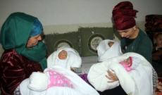 Tacikistanda dördəm uşaqlar doğulub