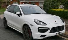 Hacı Mazanın işdən çıxarılan oğlunun 300 minlik - Maşınları