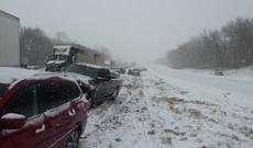 ABŞ-da 47 minik və yük maşını bir-biri ilə toqquşub