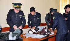 Baqajını yarı yolda qoyub sərhədi keçən əcnəbi vətəndaşın əl yüklərində nələr aşkar edildi?