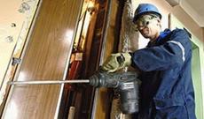 Liftdə köməksiz qalan xilas edilib