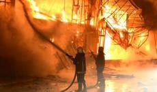 Binəqədi rayonunda sex, Sabunçuda "Toyota" yanıb