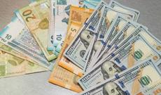 Avro və rubl ucuzlaşmaqda davam edir