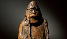 Şotlandiyada dəyəri bir milyon funt sterlinq olan şahmat fiquru tapılıb